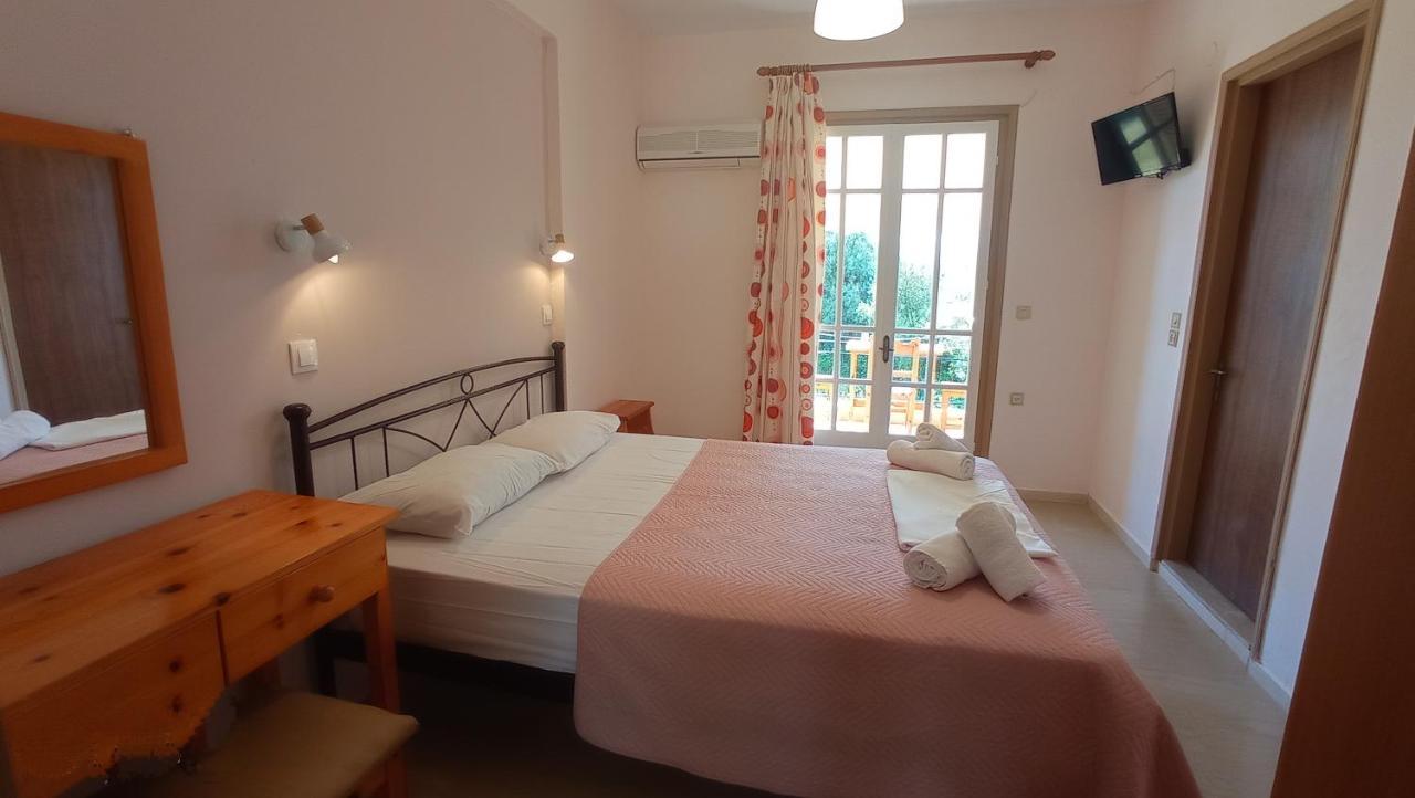Vessarios Apartment Никиана Екстериор снимка