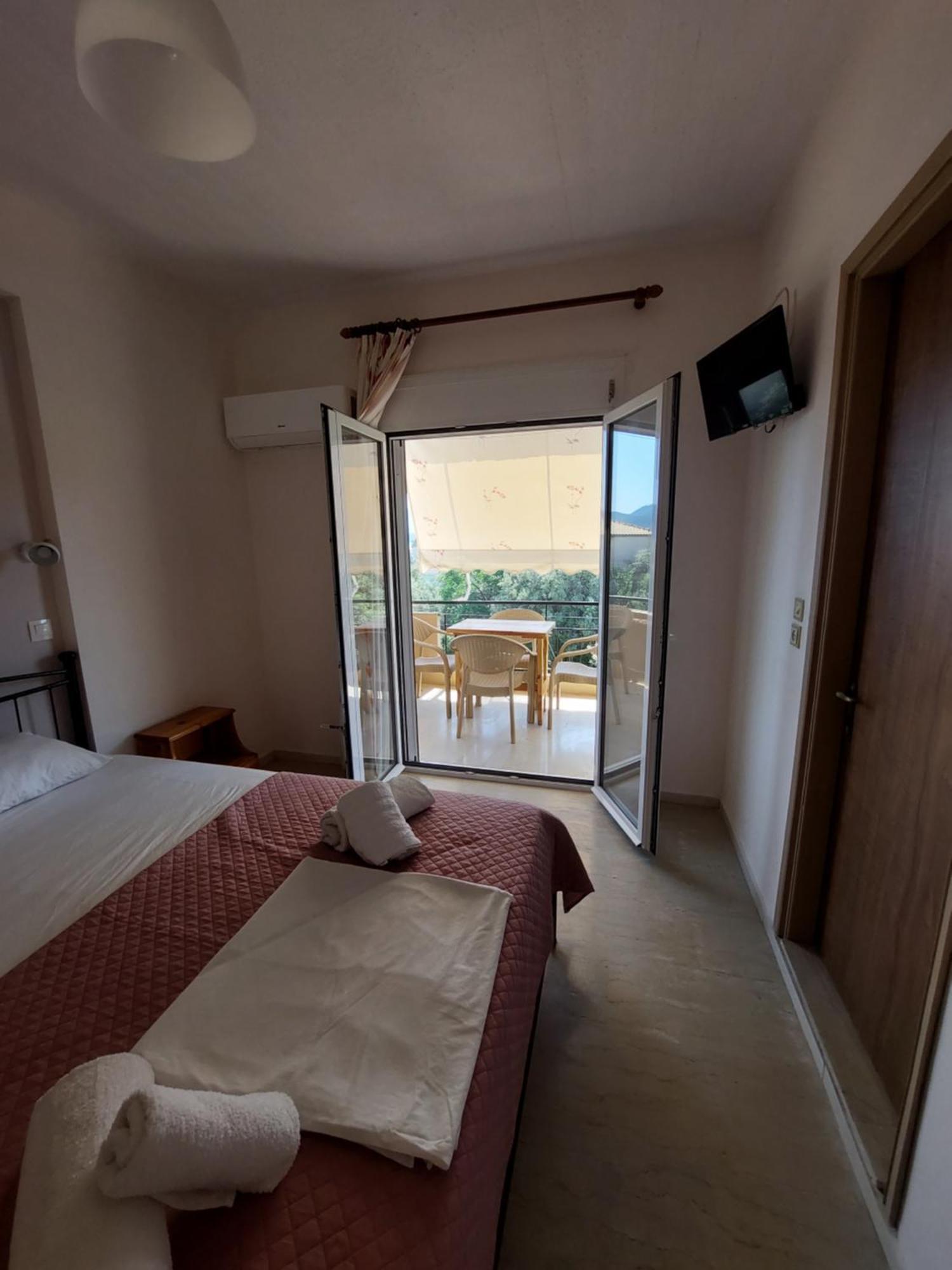 Vessarios Apartment Никиана Екстериор снимка