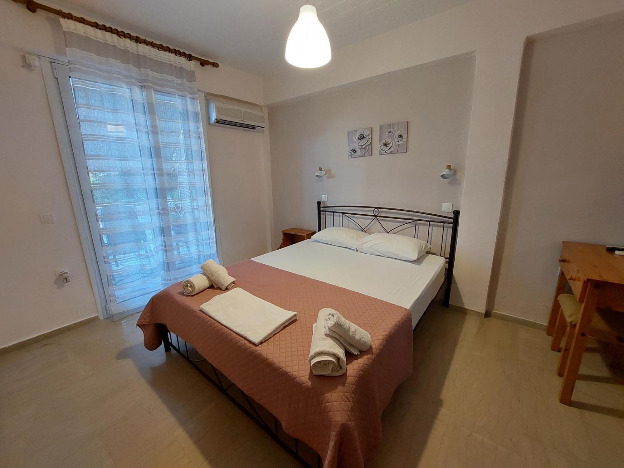 Vessarios Apartment Никиана Екстериор снимка