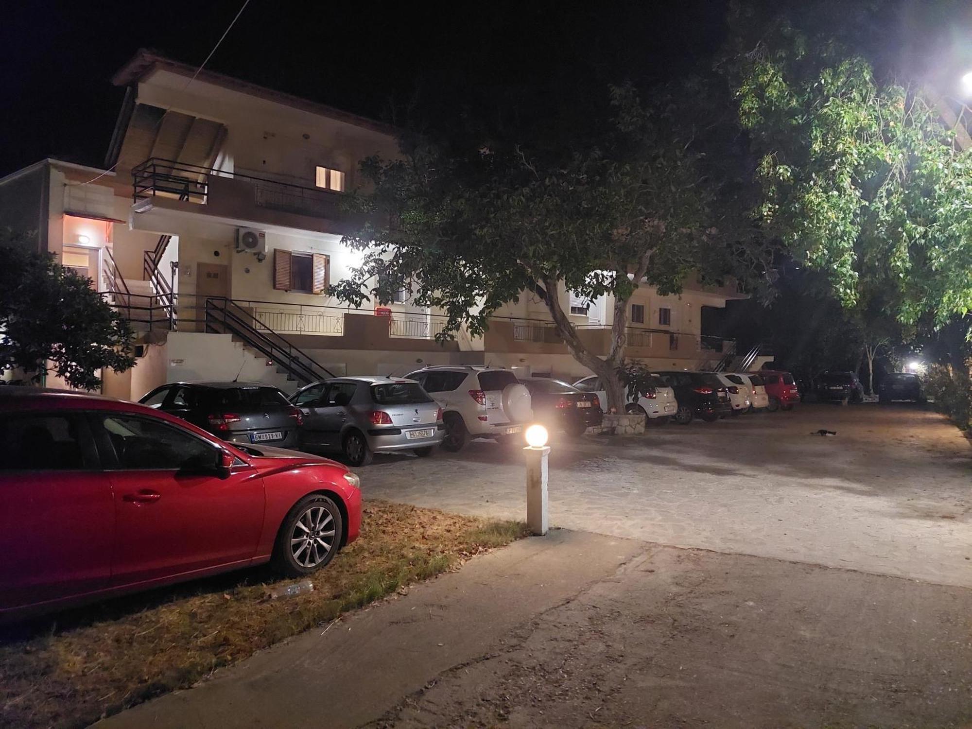 Vessarios Apartment Никиана Екстериор снимка